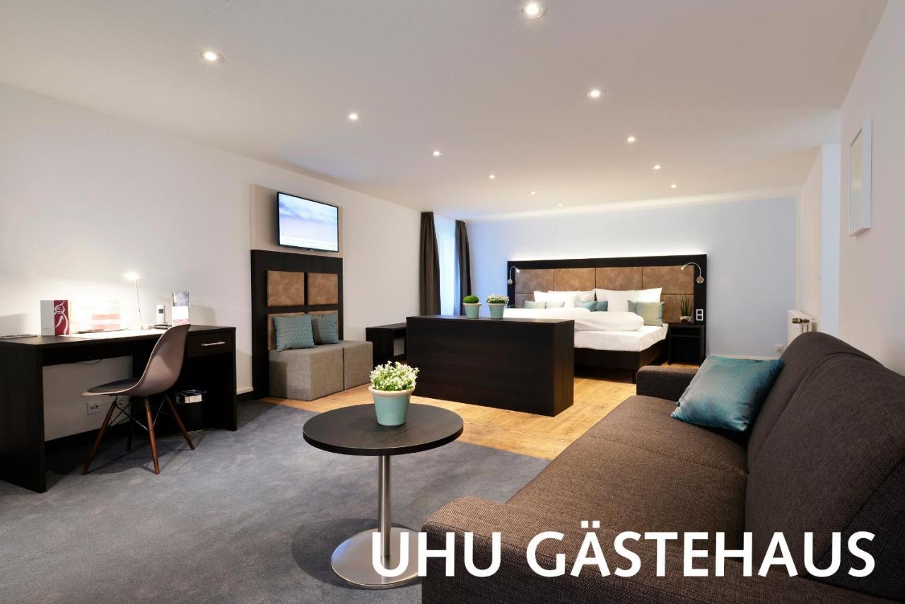 Hotel Uhu Garni Кьолн Екстериор снимка