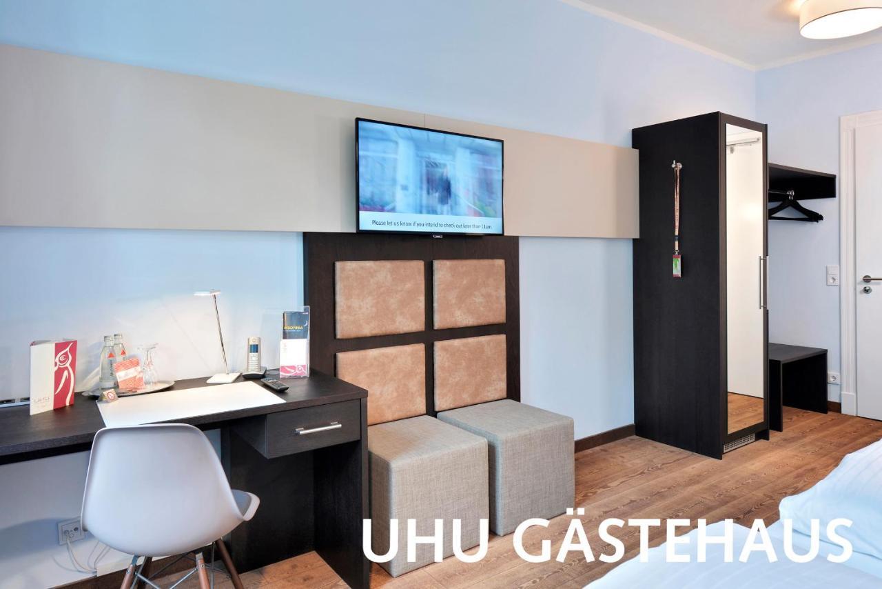 Hotel Uhu Garni Кьолн Екстериор снимка