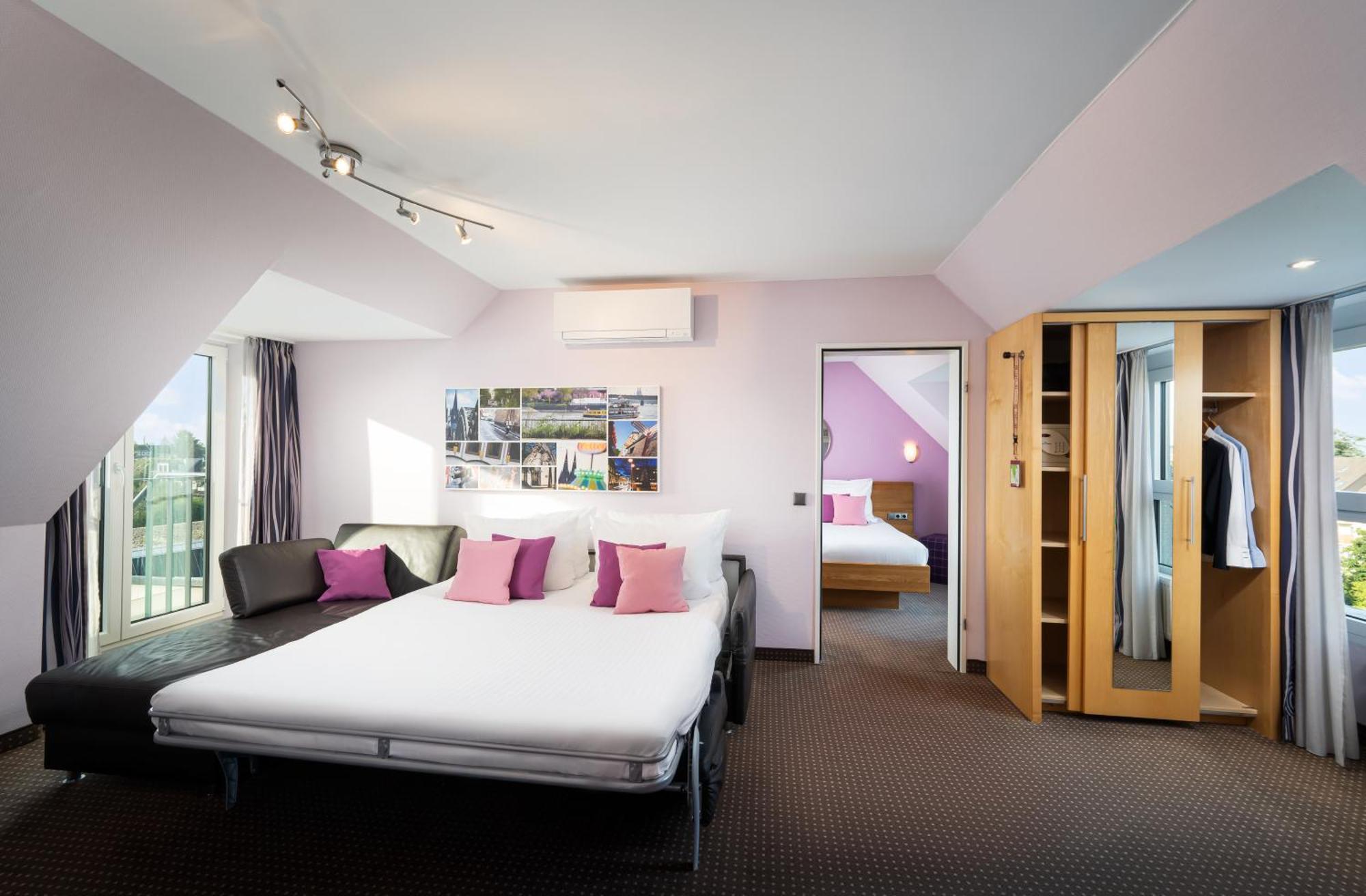 Hotel Uhu Garni Кьолн Екстериор снимка